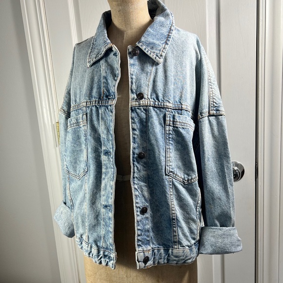 We the Free Denim Jacket- LIKE NEW- Oversized fit- M - Picture 1 of 7